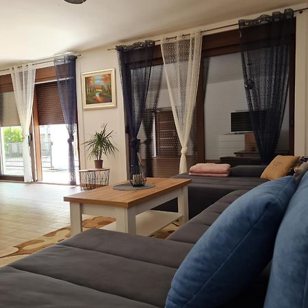Apartmán Old Town Road Karlovac Exteriér fotografie